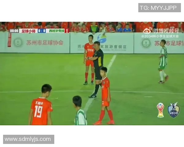 足球明星品尝中国月饼的独特体验与文化交流之旅