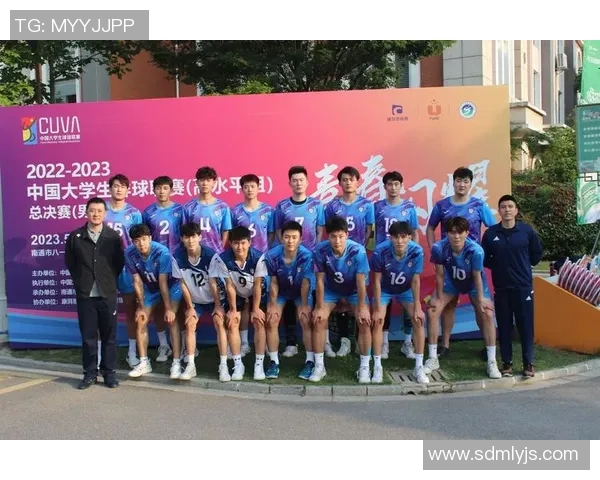 重庆排球队在全国排球团队协作排行榜中荣获第八名的佳绩