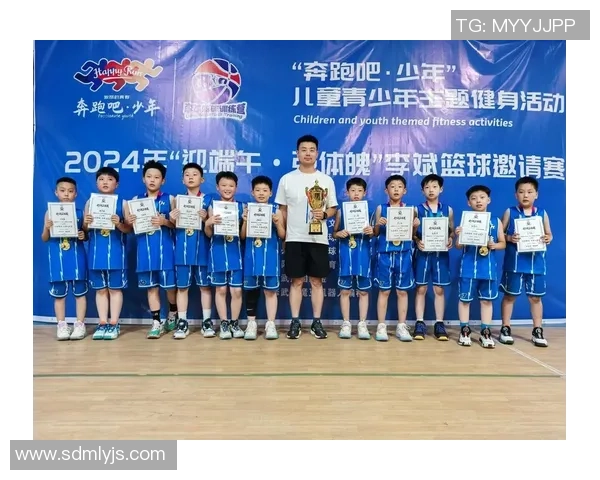 深圳篮球队的拼搏之路精英赛背后的奋斗与荣耀 深圳篮球队的拼搏之路精英赛背后的奋斗与荣耀